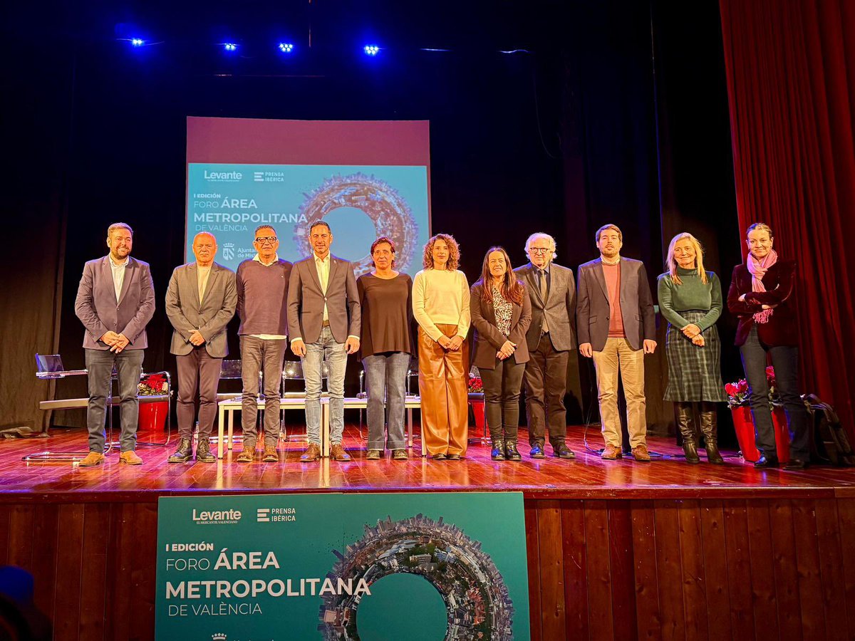 Ha llegado el momento de empezar a trabajar por el área metropolitana de Valencia. 

Necesitamos un instrumento que nos permita avanzar en fortalecer lo público y planificar estratégicamente un entorno de más de 1,5 millones de vecinos y vecinas.

Inteligencia metropolitana para