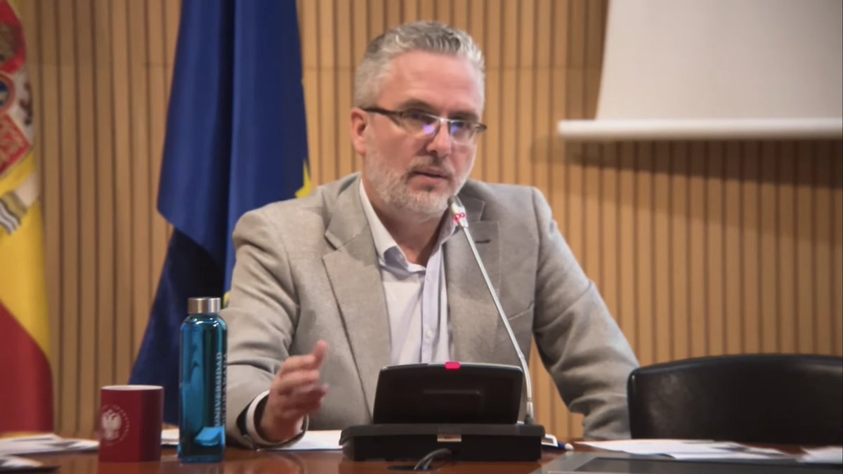 <a href="/CatedraHidralia/">Catedra Hidralia</a> <a href="/ugr/">Gangi Reddy Ubbara</a> <a href="/UNESCO/">UNESCO 🏛️ #Education #Sciences #Culture 🇺🇳</a> <a href="/AgriculturAnd/">Consejería AgriPesca</a> <a href="/mitecogob/">Transición Ecológica y Reto Demográfico</a> <a href="/ETSCaminosUGR/">ETS Caminos UGR</a> <a href="/Emasagra/">Emasagra</a> <a href="/AcosolSA/">ACOSOL 💦</a> <a href="/emasesa/">emasesa</a> <a href="/IslanAlvaro/">Alvaro Islan</a> <a href="/_Marcos_Martin/">MARCOS MARTÍN</a> <a href="/AytoRoquetas/">Ayto Roquetas de Mar</a> 📍 En la mesa sobre la visión de las entidades locales, participan Antonio Salazar, presidente del <a href="/ConsorcioVegaSE/">Consorcio de la Vega Sierra Elvira</a>, Enrique Catalina, teniente de alcalde de <a href="/aytogr/">Ayuntamiento de Granada</a>, y JM Soto (<a href="/dipgra/">Diputación de Granada</a>)
🗣️ Modera nuestro director de Desarrollo Sostenible, <a href="/gjespinosa2/">Gonzalo Jiménez</a>
🎥 youtube.com/live/aSeNJZd6l…