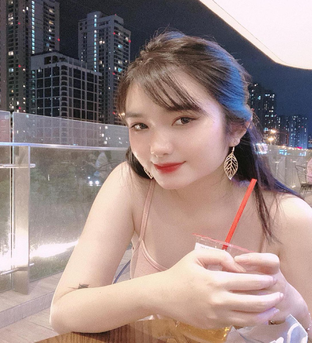 Ian Lewis tweet media