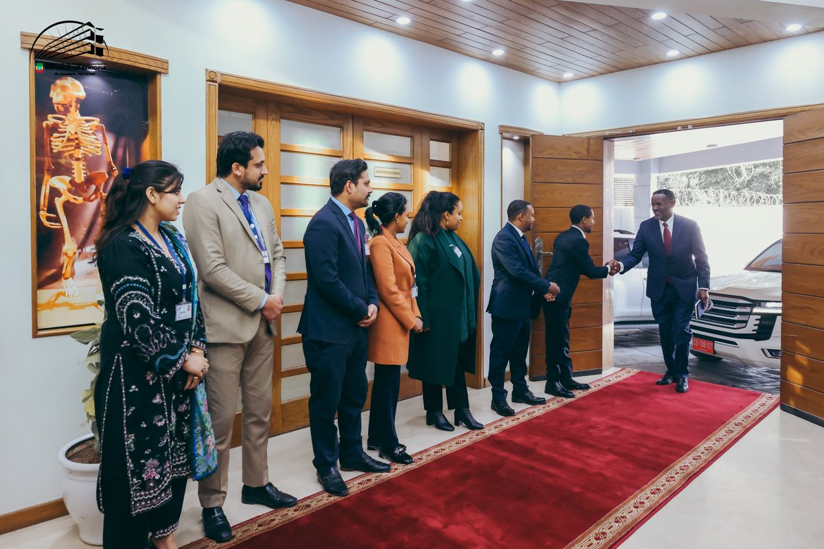 CEshetie's tweet photo. Welcome to Islamabad! Honored to receive H.E. Dr. Oumer Hussein Oba, our new Ambassador. Ready to witness the next chapter of Ethiopia-Pakistan relations under his seasoned guidance. #Ethiopia #Pakistan #NewAmbassador #newchapter https://t.co/4JZG4gI4LB