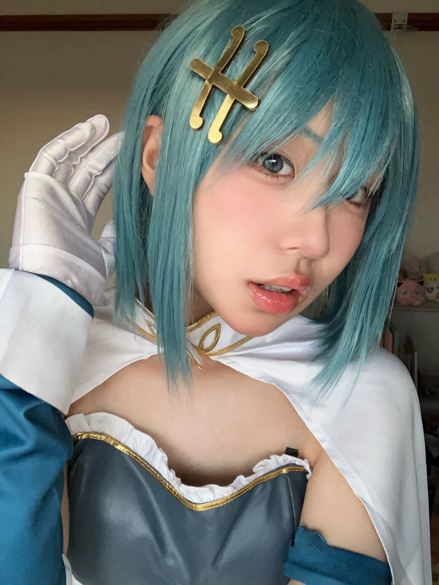 ななこ tweet media