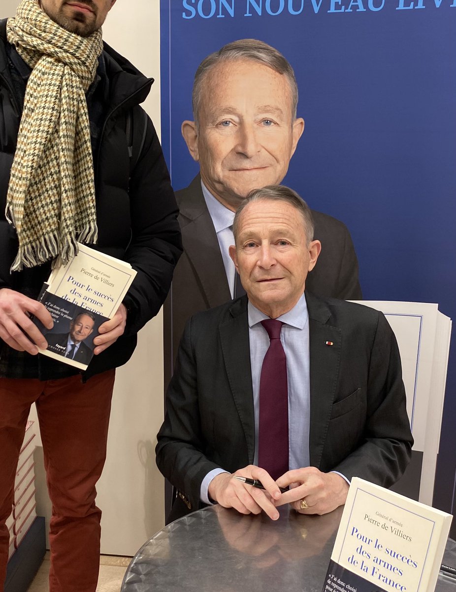 Il n’est jamais trop tard, « Pour le succès des armes de la France ». 

Toujours un honneur de pouvoir échanger avec le Général de Villiers! <a href="/CEMA_FR/">Chef d'état-major des armées</a>
