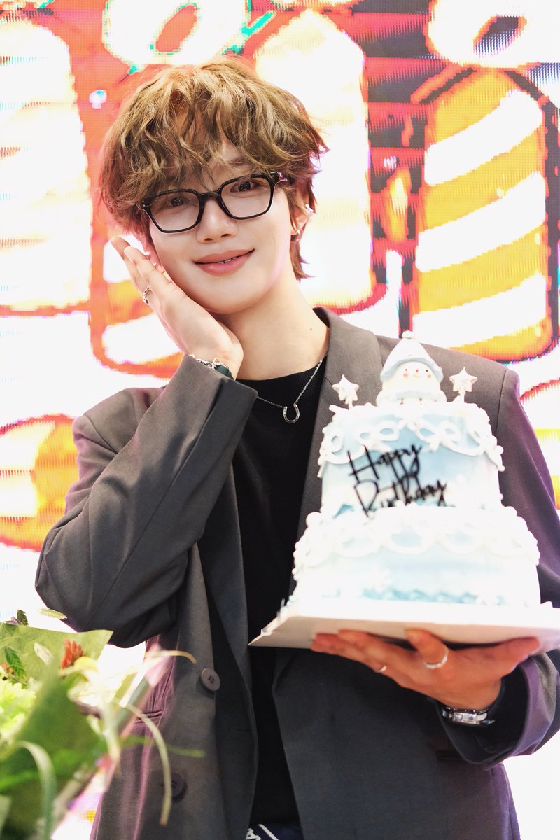 NeoGrove tweet media