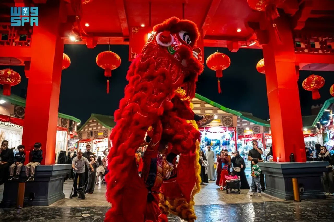 البلاد |  "بوليفارد وورلد".. رحلة عالمية تضم أكثر من 130 عرضًا يؤديها نحو 200 عارض. صحيفة البلاد | هيئة الترفيه | موسم الرياض | | | 