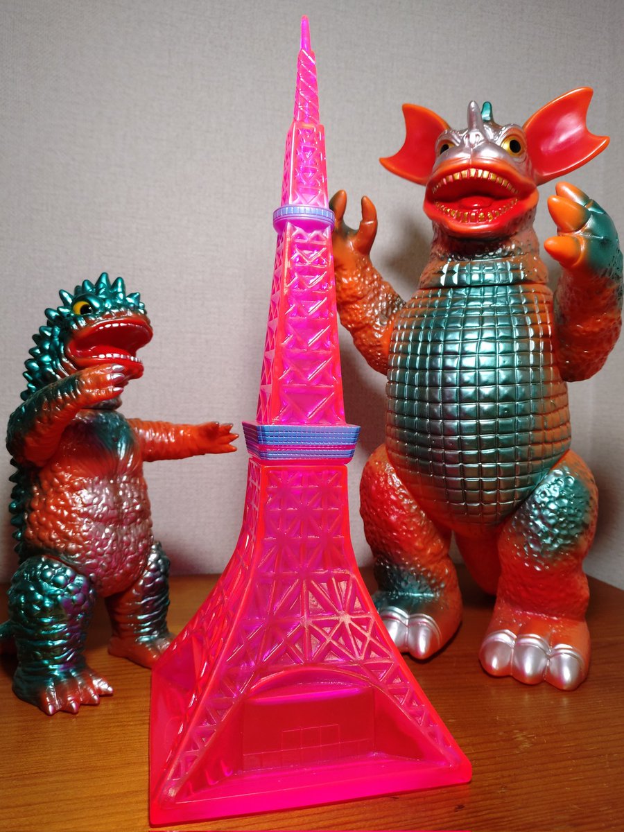 マグラーとカラーの元ネタらしいバラゴンのジャイアントサイズ