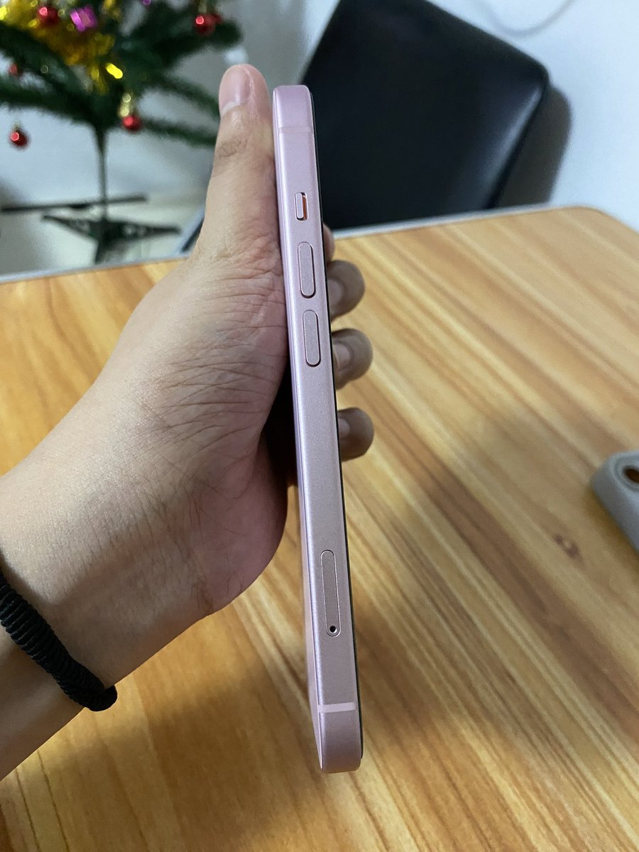 chelleskies's tweet photo. wts lfb iphone

iPhone 15 | 128GB Pink
~31,500

92% batt health
bought brand new
in good condition
lady-owned
no history of repair
no issues

complete inclusions
box, original cord
warranty until april 2026

open for swap sa lower unit with cash

dm me ^^

help rt 

wtt lft https://t.co/rCYBj1wgqC