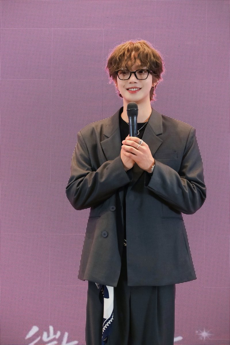 NeoGrove tweet media