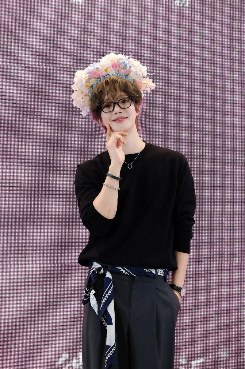 NeoGrove tweet media