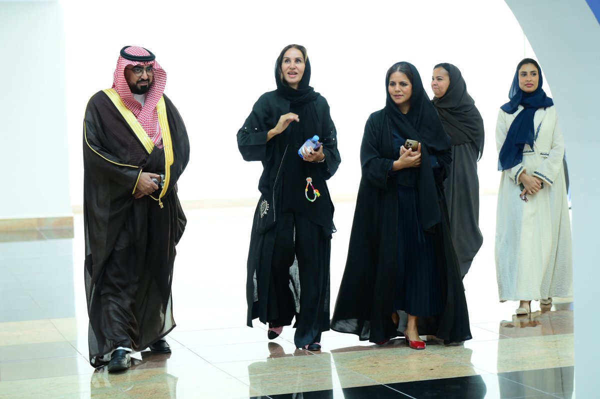 TechShopKSA's tweet image. #تغطية حفل تكريم (أهل العطاء في يوم العطاء)

🔹تحت رعاية صاحبة السمو الملكي الأميرة
الدكتورة مها بنت مشاري بن عبد العزيز آل سعود

🔹بمناسبة #اليوم_السعودي_والعالمي_للتطوع 
 
🔹بإشراف #جامعة_الفيصل 

🔹بالتعاون و تنظيم #تك_شوب 🇸🇦

🔹الاثنين 8 ديسمبر 2025

🔹يكرم فيه تقديرًا…