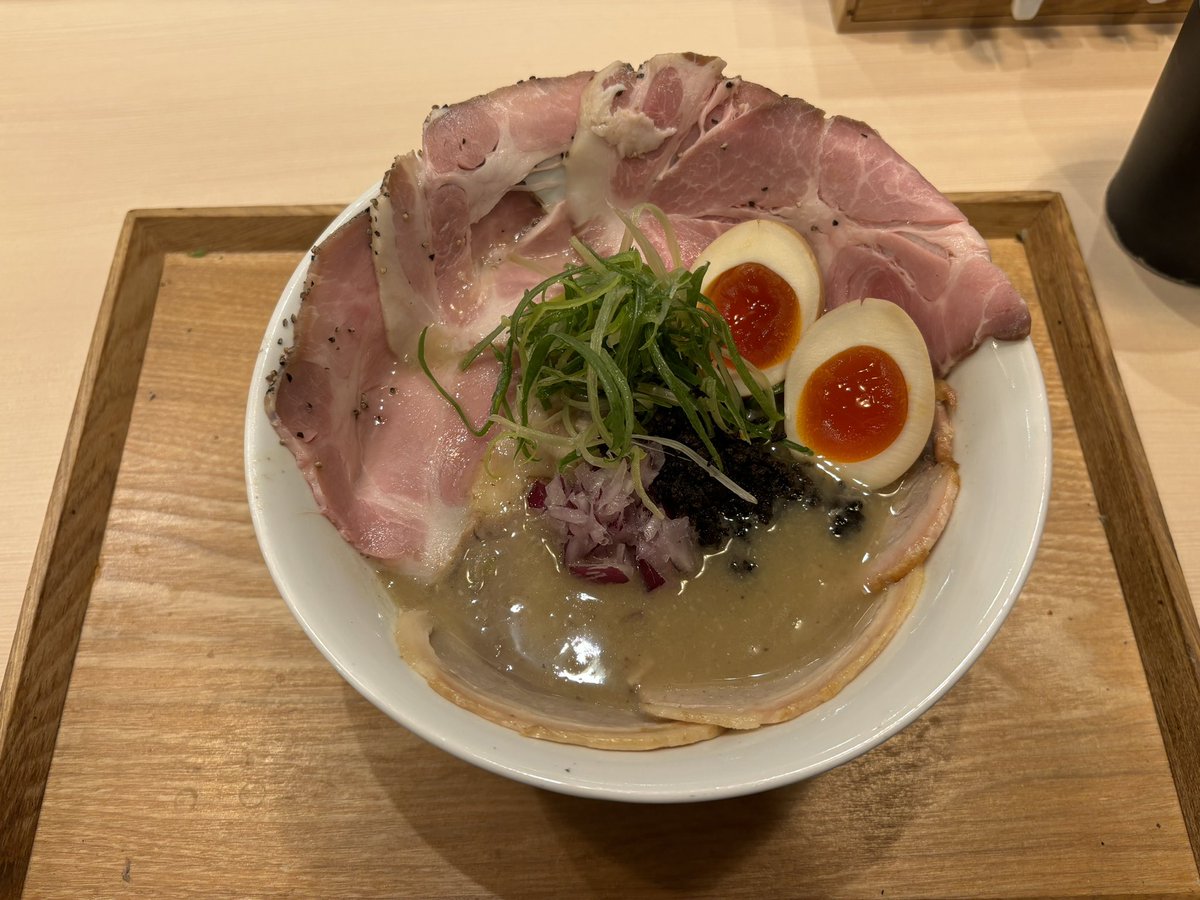 fooood_8991's tweet photo. 最近できたとこらしい
美味しかった
#ラーメン https://t.co/CQNmm1TEH4