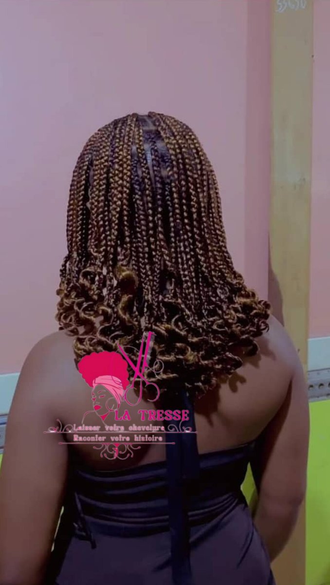 Hairtch237's tweet photo. J'ai eu le plaisir d'embellir d'avantage @Mbrandelle1 avec une nouvelle coiffure 🥰🥰🥰

Mon métier ?
𝗝𝗲 𝗰𝗼𝗶𝗳𝗳𝗲 𝗹𝗲𝘀 𝗴𝗲𝗻𝘀 𝗽𝗼𝘂𝗿 𝘃𝗶𝘃𝗿𝗲 🤧

Disponible à Douala et Yaoundé sur rendez-vous : 654 187 922

✓ WhatsApp : https://t.co/2m1Fp1KfOa

Je vous attends 😉 https://t.co/B6TQCLgazm