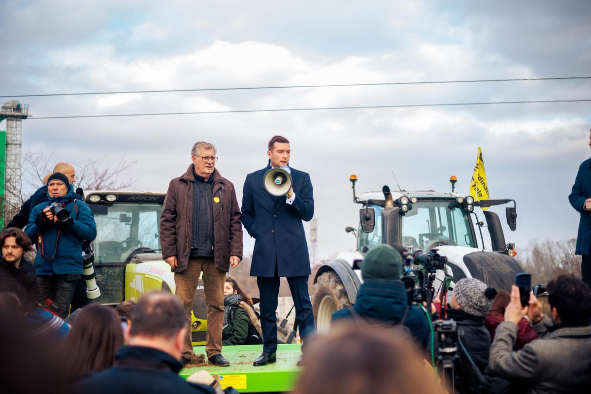 L’agriculture est une part de notre identité, et un pilier de notre souveraineté. 

On ne peut pas laisser les agriculteurs français disparaître : c'est notre devoir de nous battre pour eux, à l'Assemblée nationale comme au Parlement européen !