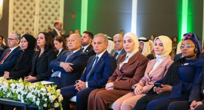 رئيس الوزراء يفتتح المؤتمر العربي رفيع المستوى في عمان 