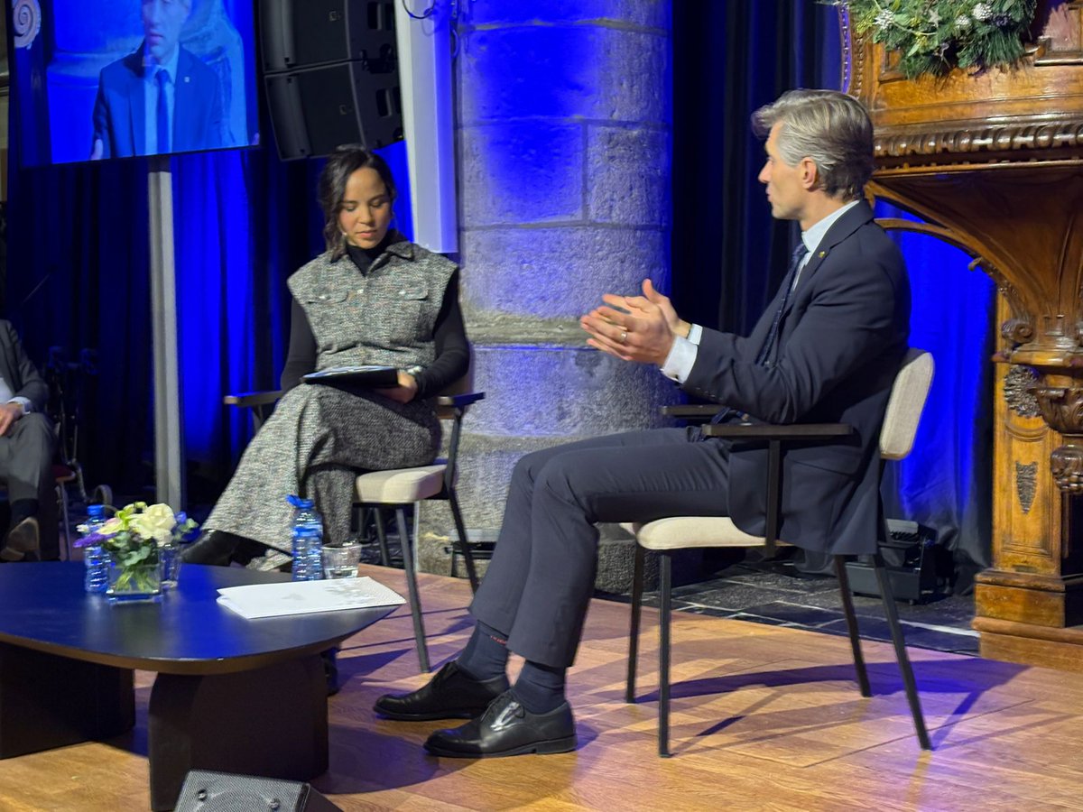 Eva Hartog tweet media