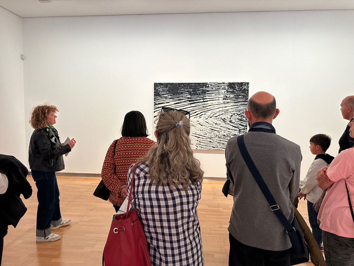 El sábado 27 (18h) estáis invitados a la visita guiada a «Horizonte vertical» con María Ríos, comisaria de la exposición.

¡Os esperamos!