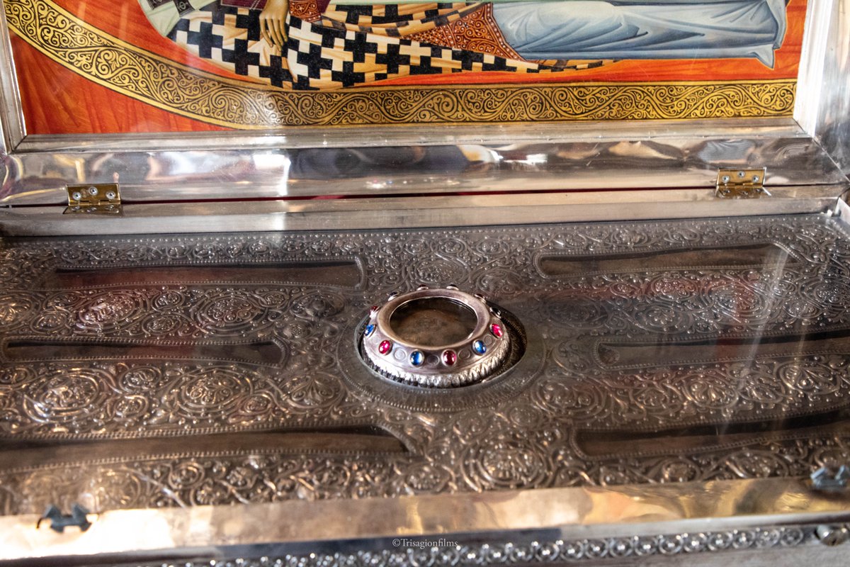 TrisagionFilms's tweet image. The Church and Second Tomb of St Lazarus in Cyprus (Neither Here Nor in Jerusalem)
youtu.be/pziT5cLd-Q8
Watch our video about one of the holiest places in the Christian world outside the Holy Land.
The photo is a close-up of his relics.
#orthodoxchristianity #larnaka #lazarus