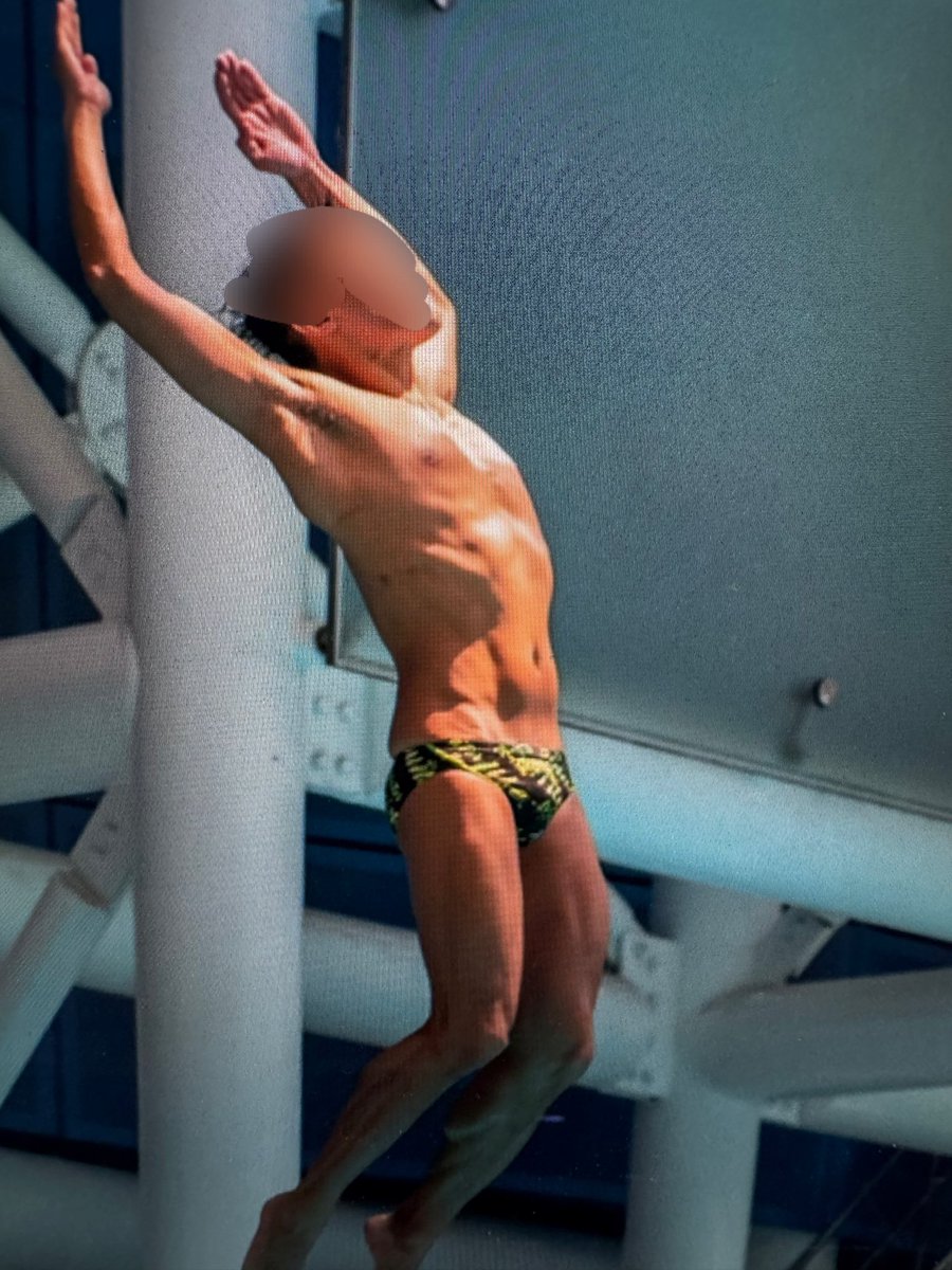 九公跳水仔仔（2）

俾part 2 你地睇，幾個後生鮮肉，好正