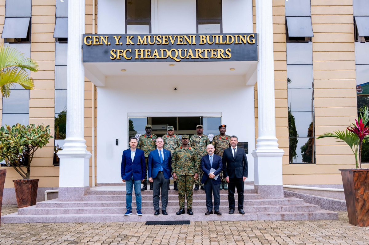 KampalaPost's tweet photo. Gen Kainerugaba Discusses SGR Project with Turkish Firm
https://t.co/GxLkJdC3qs https://t.co/wWOiCEbNdH