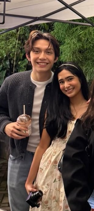 ihaveflower's tweet image. at nagkita na ang mom and dad ko

LIZGO