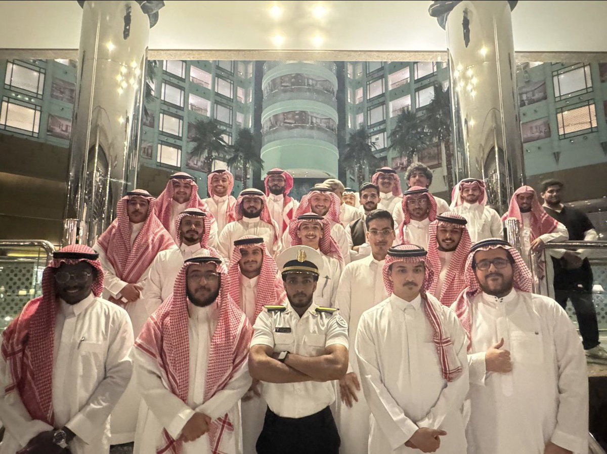 idf_fhd's tweet photo. اختتمنا يوم أمس دورة The Making of a Champion المقدّمة من @lmi_inc،
تجربة نوعية أسهمت في ترسيخ الانضباط وبناء العقلية القيادية،
ضمن مسابقة #نجم_جامعة_الملك_عبدالعزيز 🌟
#جامعة_الملك_عبدالعزيز #نجوم_جامعة_الملك_عبدالعزيز https://t.co/4Xiz0V2Nj8