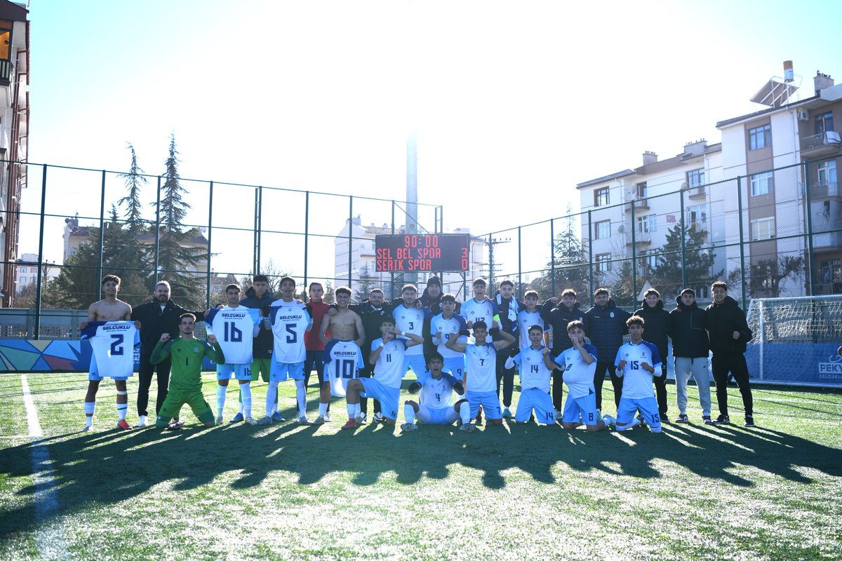 U19 Futbol Takımımızdan
Net Galibiyet! ⚽️💪

TFF U19 Gelişim Ligi’nde şehrimizi temsil eden Selçuklu Belediyespor Kulübü U19 Futbol Takımımız, sahasında konuk ettiği Serik Spor Kulübü’nü 3-0’lık net bir skorla mağlup ederek haftayı galibiyetle tamamladı.

Gelişim Ligi’nde