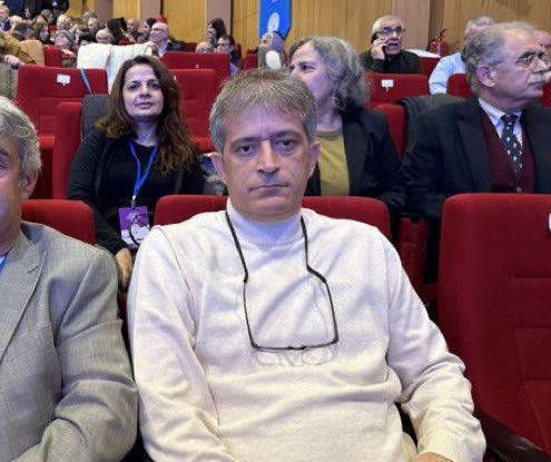 Cenk Özatıcı:

“Terörist Çetin Arkaş molotof kokteyli atarak 8’i kadın, biri iki yaşında bir bebek, 12 vatandaşımızı yakarak katletti. Serbest bırakıldı.

Bunların barış dediği, Türk milletinden çaldıkları umudun İmralı’da fotoğraf veren bir domuz sürüsüne hak görülmesidir.”