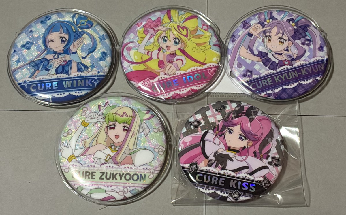 名古屋のK-BOOKSにて、キミプリ展のキュアキッスとドリステのキュア