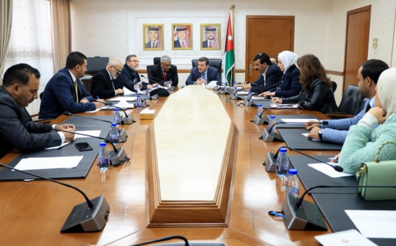 الشؤون البرلمانية. العمري: تطوير المواقع السياحية والحمامات المعدنية والفنادق يرفع جودة الخدمات للزوار 