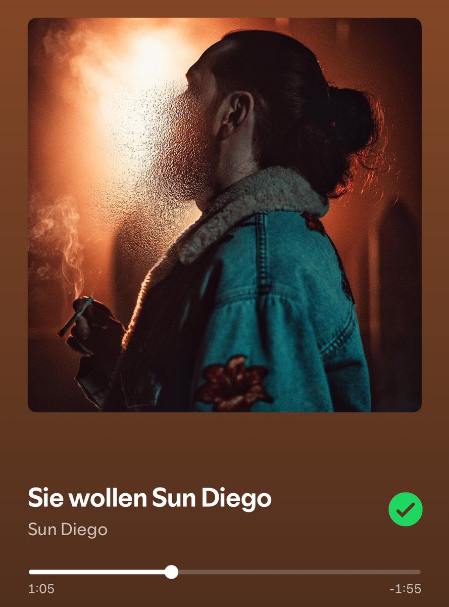 Sunny Comeback wäre so easy

Epischer Beat mit Pauken und Trompeten, Hook von dem alten Song „Sie wollen Sun Diego“ wieder aufleben lassen, 3 Parts á 32 Bars in denen er sich den Arsch abflext und zeigt wer der Mann im Haus ist

Würde ich als Executive Producer sagen