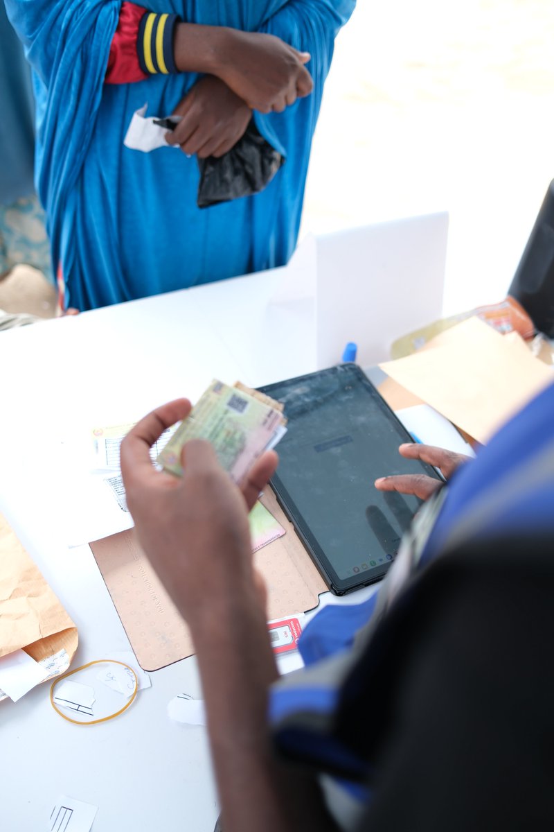 wfp_mozambique's tweet photo. Together with @KfW🇩🇪, @WFP supports Govt🇲🇿-led #INAS social protection PASD‑PE project to deliver mobile money to +136,000 vulnerable & shock affected families in Nampula district to alleviate the loss of their livelihoods, restore social resilience & improve nutritional outcomes https://t.co/9WUdBGwgUx