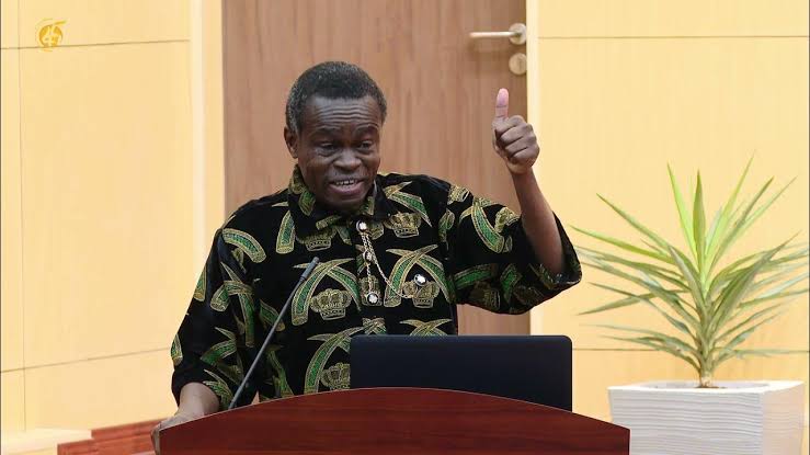zoomafrika1's tweet image. "In Japan a corrupt person kills himself. In China, they will kill him. In Europe they jail him. In Africa, he will present himself for election." ~ Prof. PLO Lumumba