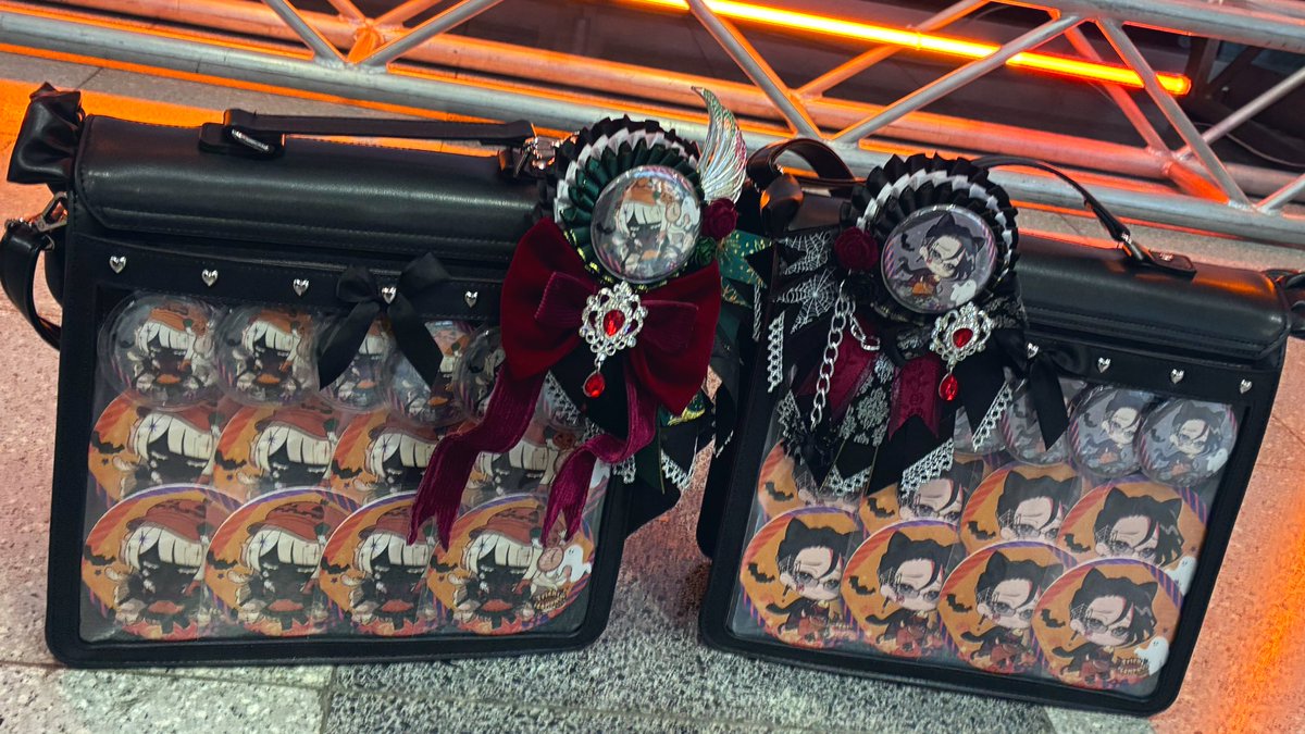 ふぇにくろ 缶バッジ 海賊 痛バ ちょこらび セット 今回のフェスで、甘楽ちゃんと痛バ合わせて併せしたやつ🫶🫶 お揃い