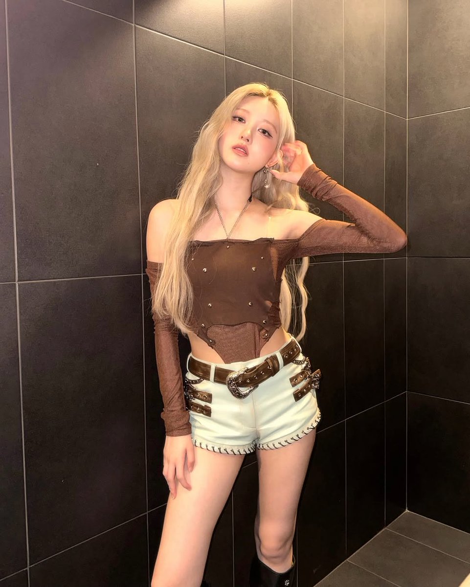 I may not be your Ariana Grande, but I’m yours in the gentlest way.