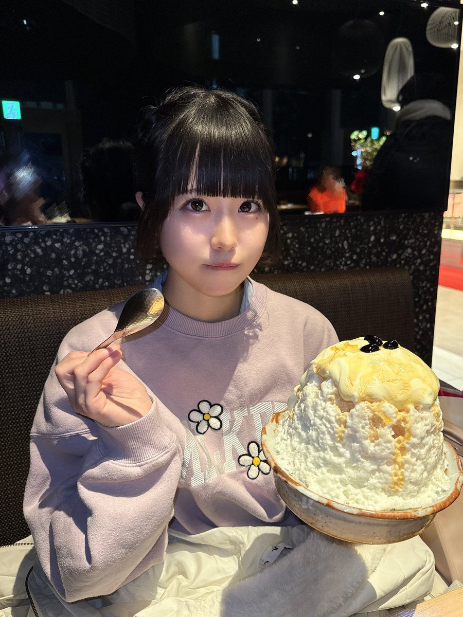 dynamax_Hina's tweet photo. 何味でしょうか？🍡

 #ひななのかわいさ広めたい https://t.co/cchYcTob6G