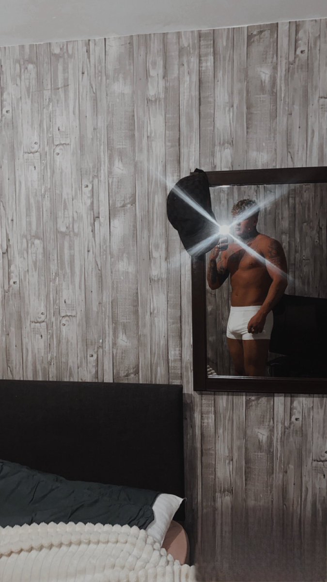 AfterDarkAlpha's tweet photo. https://t.co/EgibDUlrTC 
See what’s looking back in the mirror back at you with less layers on😛🌶️ https://t.co/mTzDaQGNTE