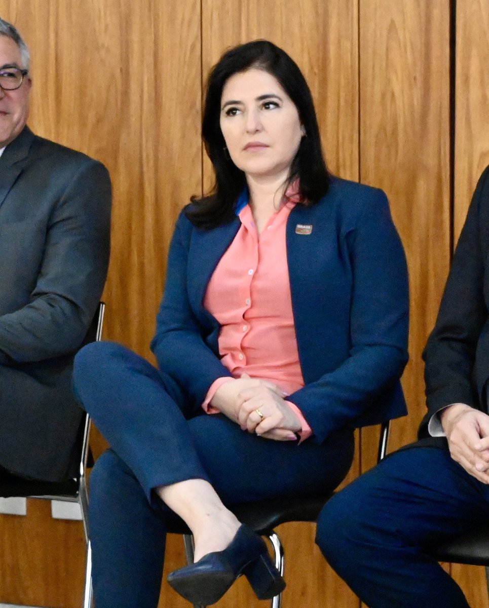 simonesmind's tweet image. “Não cobiçarás a mulher do teu próximo” cuidado hein galera tô de olho 👀