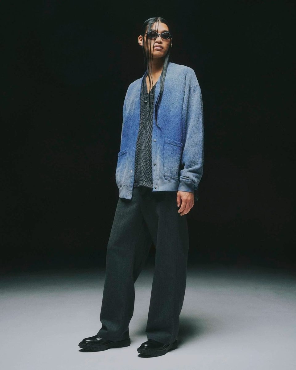 グラデーションがかったブルーの色味に惹かれる「パラトレイト」の