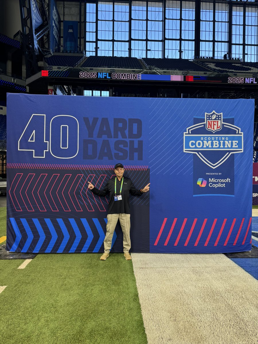 Gors_of_Course's tweet image. I’m invited back to start the 40 at the NFL Combine!  See ya in Indy!
#nflcombine #40yd #scoutingcombine