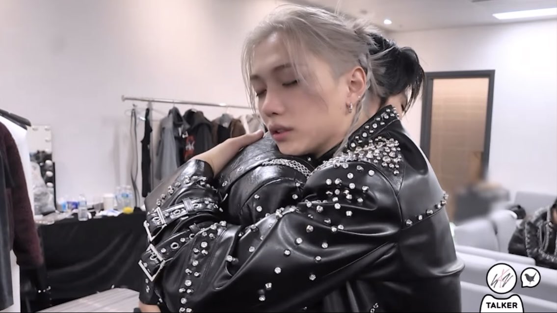 angelrachs's tweet image. 