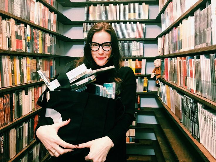 studiedlu's tweet image. – luiza, '04
– pt/br, eng, esp, fr
– ela/dela
– vestibulanda de direito, foco uerj.
-#studytwt, #studytwtbr, #uerj

 ✩*ೃ.⋆ cinema, literatura, fotografia, filosofia e sociologia.

♡/↺ = mutuals!!