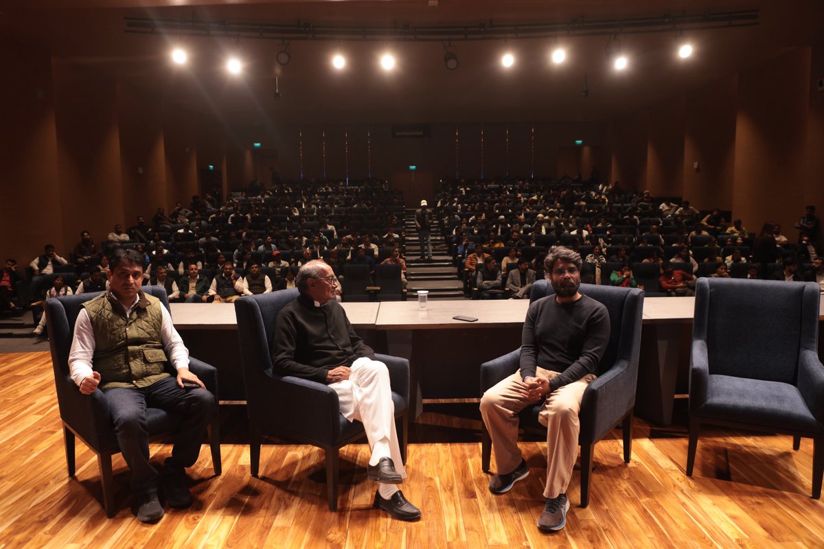 On behalf of all Environment Groups and Young Leaders from affected communities I thank IYC Leadership <a href="/UdayBhanuIYC/">Uday Bhanu Chib</a> &amp; <a href="/ManishSharmaIYC/">Manish Sharma</a> for the important intervention on Crisis of Air Pollution. 

The commitment on larger goal of 'Climate Justice' will inspire groups nationwide.