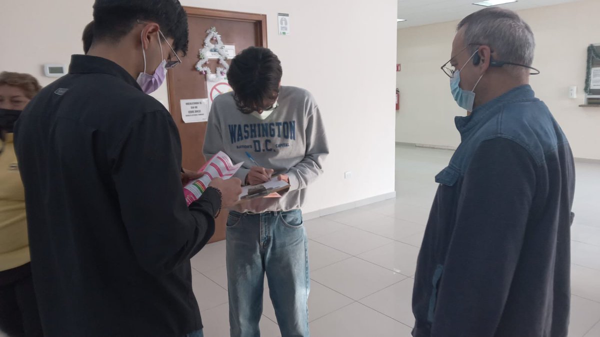 CapaTorreon's tweet image. Plática de sensibilización al Alcohol 
En Unidad de Consulta Externa SSA 
☎️Teléfono: 8712 85-17-24
☎️Línea de Vida: 800 911 2000
Línea de Vida Coahuila: 800 822 3737 
capatorreon@gmail.com
 @SSalud_mx  @salud93108 @conasamamx