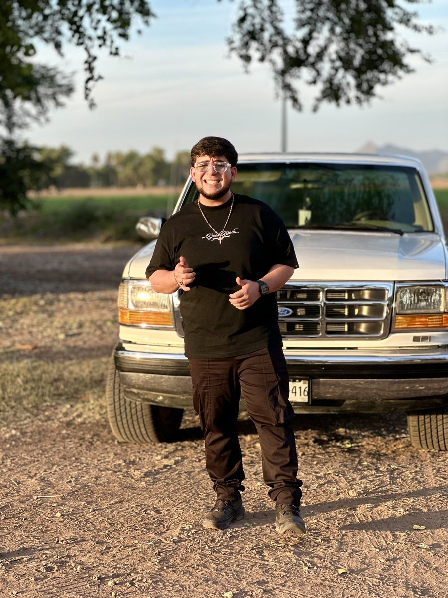 “De Peda Me Pasaré” (Video Oficial) @titi.eme ¡Ya Disponible! En Exclusiva por el canal Oficial de #TwiinsCuliacanTV ¡Vayan a Verlo! Y Todas las Plataformas Digitales de #Twiins 🎵🔥🎬🎥📲

#DePedaMePasare #titieme #purotwiins #twiinsculiacan #thenewwave #romantic