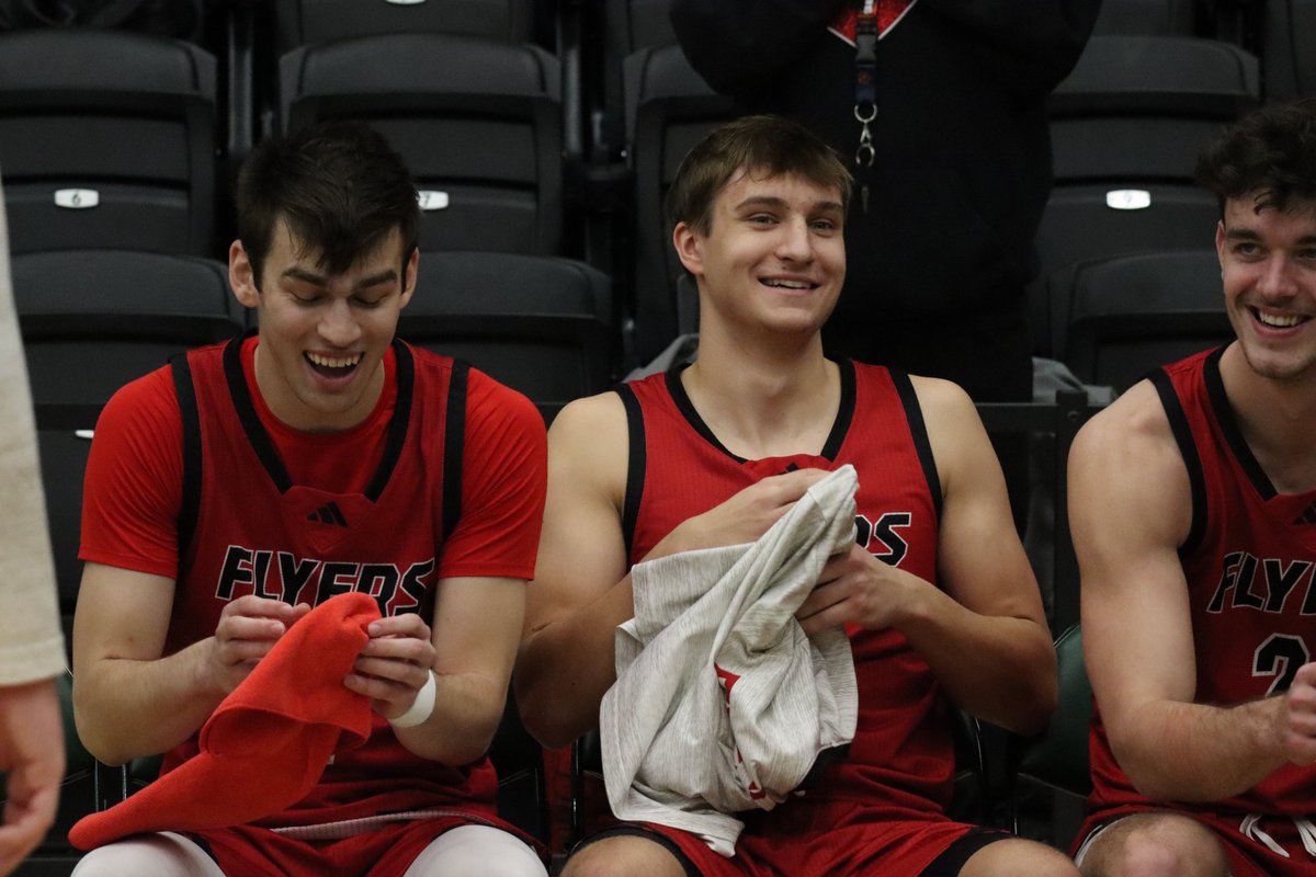 Lewis Men's Hoops tweet media