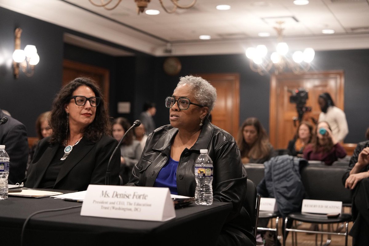 EdTrust's tweet image. EdTrust's President &amp;amp; CEO Denise Forte joined the panel at U.S. Senator Mazie Hirono’s spotlight forum to discuss the Dismantling of U.S. Department of Education
Watch: youtube.com/live/7EZ6hyqOZ…