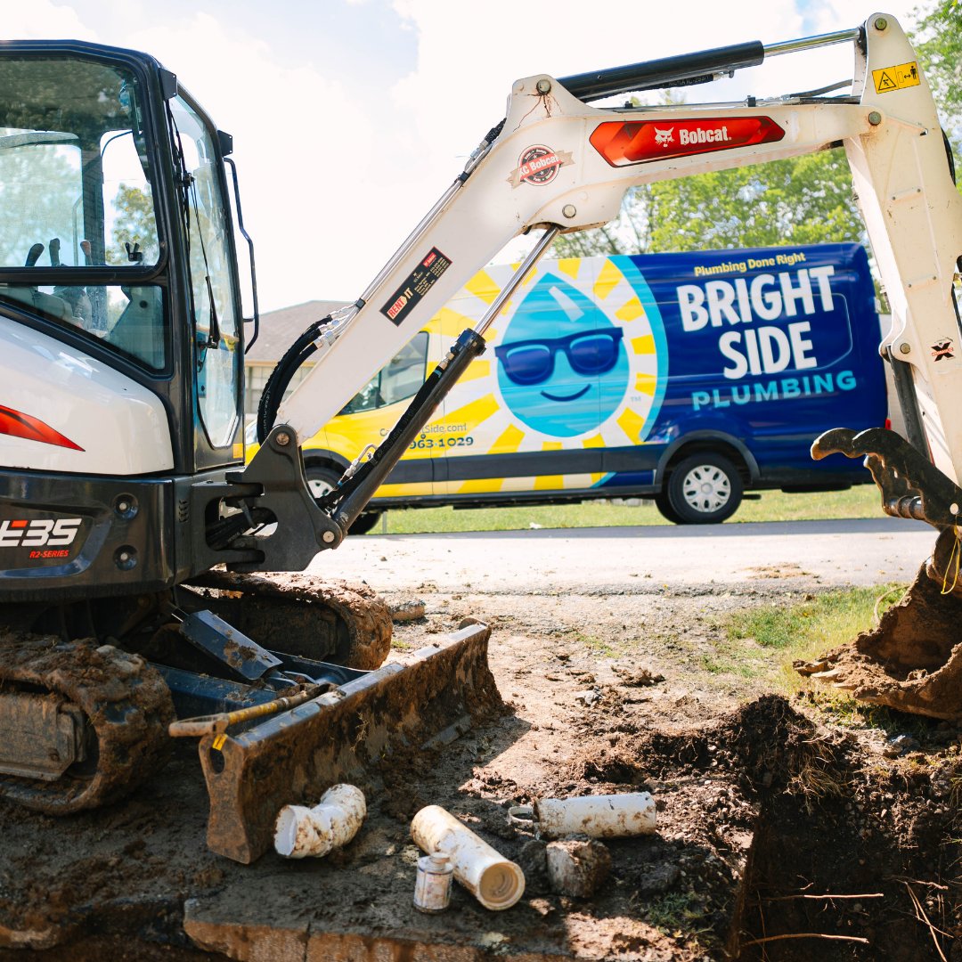 CallBrightSide's tweet image. Big problems call for big tools. Our #BrightSidePlumbing crew brings the excavator and the fully stocked van so your #sewer and #waterlines are repaired safely and quickly. Less downtime, more peace of mind ☀️🛠️

Book us for #PlumbingDoneRight.

#Plumbing #Construction