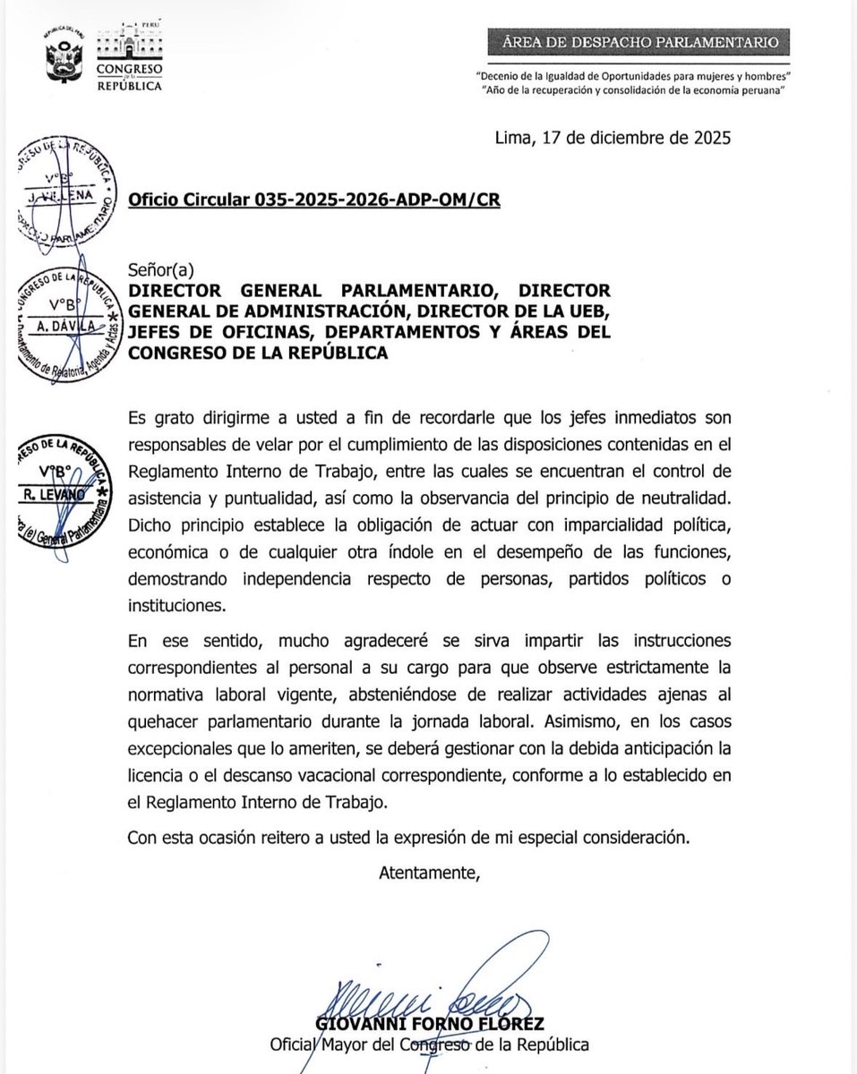 martinhidalgo's tweet image. El presidente del Congreso, Fernando Rospigliosi, envía oficios a los legisladores y jefes de distintas áreas sobre los lineamientos de los trabajadores para labores ajenas (entiéndase, actividades de campaña). A raíz de eso, escribí mi columna de hoy: elcomercio.pe/opinion/column…