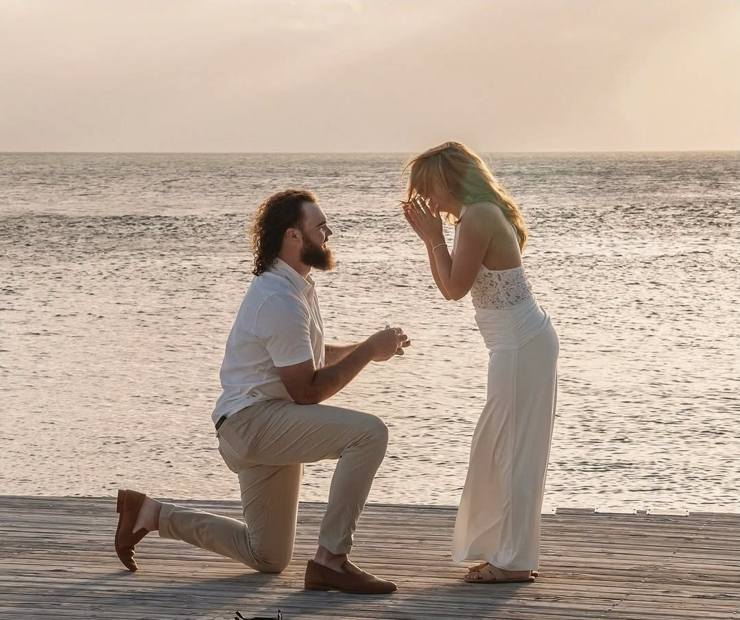 Congratulations to Cleveland #Guardians RHP Hunter Gaddis on his engagement.  💍 #Guardsball