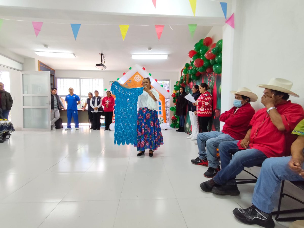 JSII_SMA's tweet image. 💙 La constancia da resultados. En #Atarjea se realizó la Acreditación del GAM “Supercrónicos” en la UMAPS Aldama (Xoconoxtle).
15 personas que durante 10 meses asumieron el compromiso de cuidar su salud y prevenir complicaciones cardiometabólicas. 👏💪 
 #JSII @saludgobgente