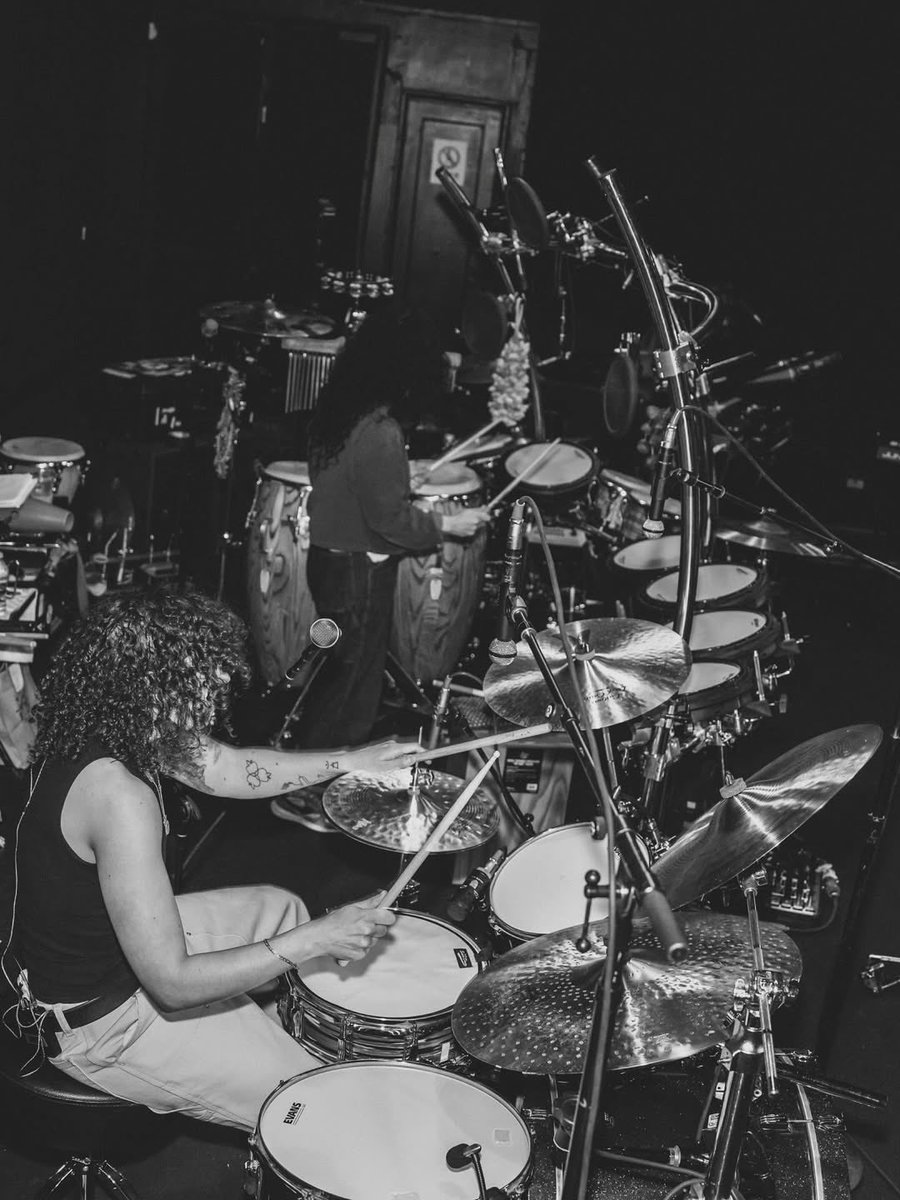 “VEGAS! I’ll see you.. soon!”

Zayn via Instagram post! ♥️